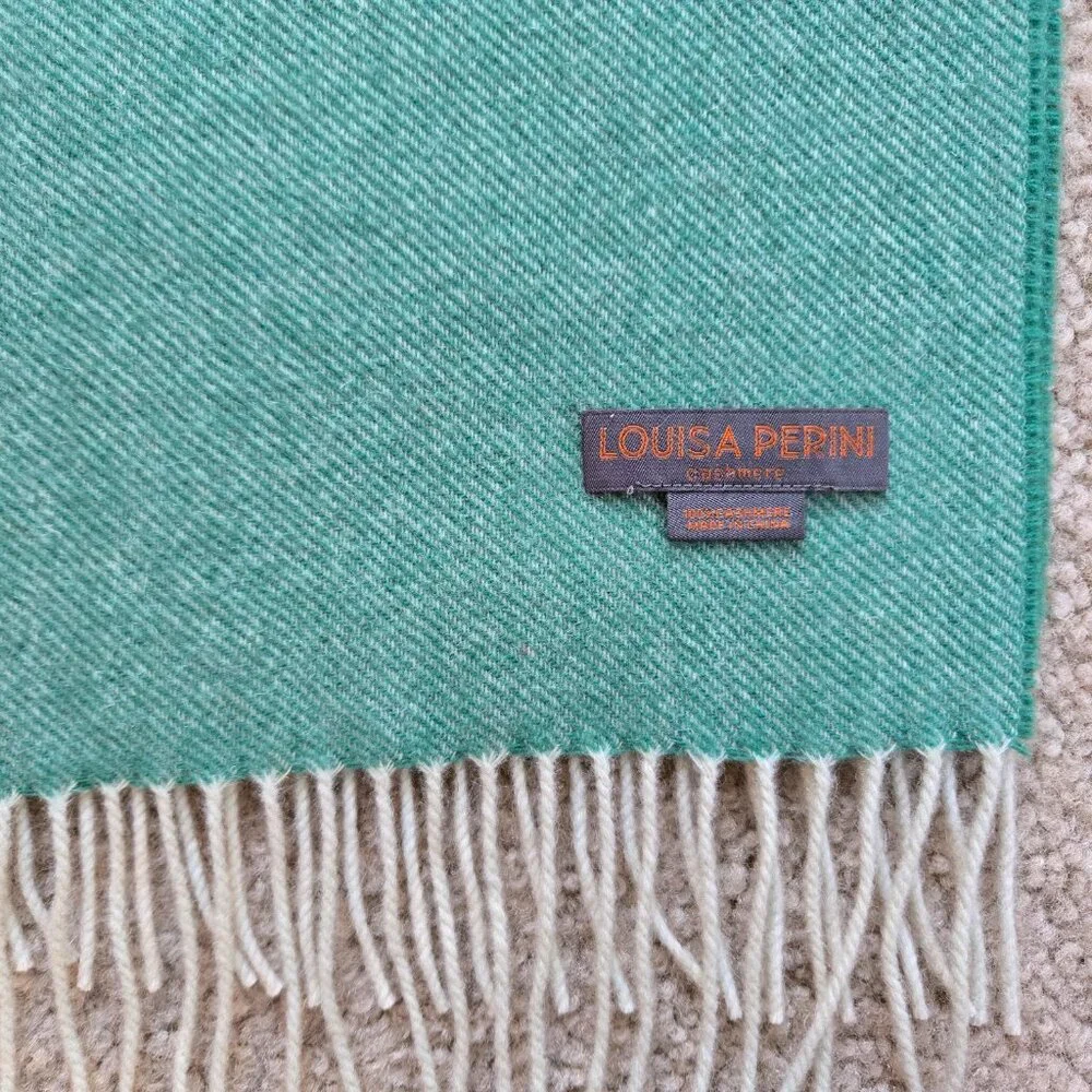 NWOT Cashmere Fringed Scarf Green Louisa Perini